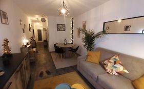 Centre ville Menton 4 couchages et équipements bébé